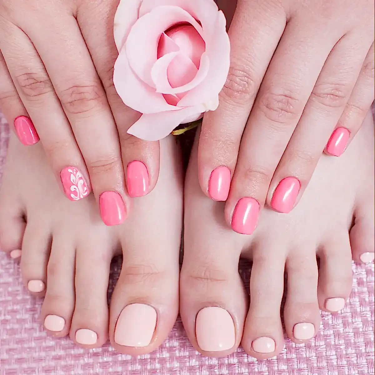 Avrupa Manikür ve Pedikür